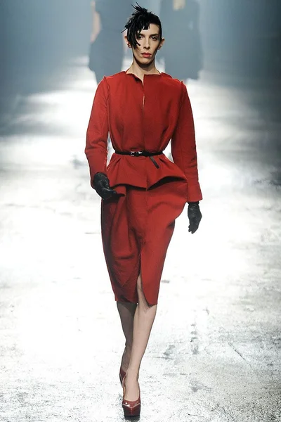 Look 5